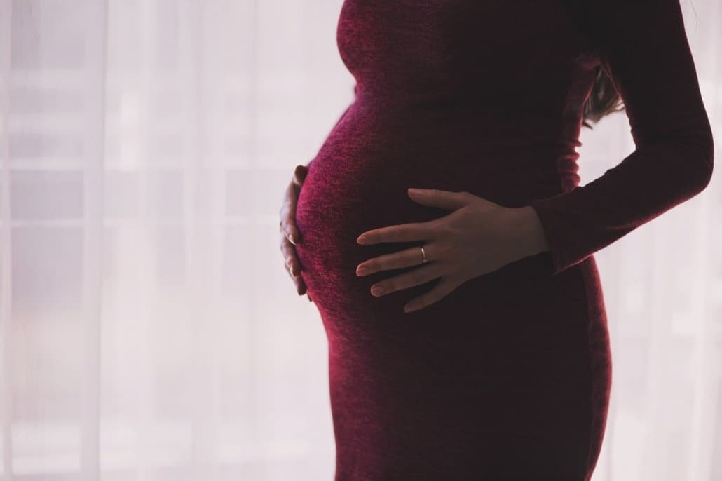 L'ambulancier et le choc obstétrical 1 L'ambulancier et le choc obstétrical choc obstetrical - prise en charge par les ambulanciers