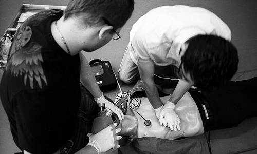 Devenir formateur en Institut de Formation Ambulancier 1 Devenir formateur en Institut de Formation Ambulancier ambulancier sur un cas concret