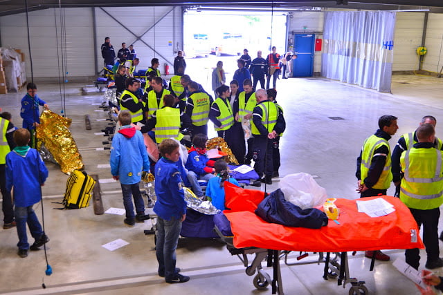 Simulation Multiple Patient (SMP) Les ambulanciers de l’Est en exercice 15 Simulation Multiple Patient (SMP) Les ambulanciers de l’Est en exercice Simulation Multiples Patients BFM Tem 19 - Dépose