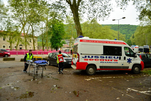 Simulation Multiple Patient (SMP) Les ambulanciers de l’Est en exercice 5 Simulation Multiple Patient (SMP) Les ambulanciers de l’Est en exercice simulation multiples patients