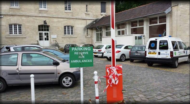 Les ambulanciers et les places de parking 4 Les ambulanciers et les places de parking Les ambulanciers et les places de parking