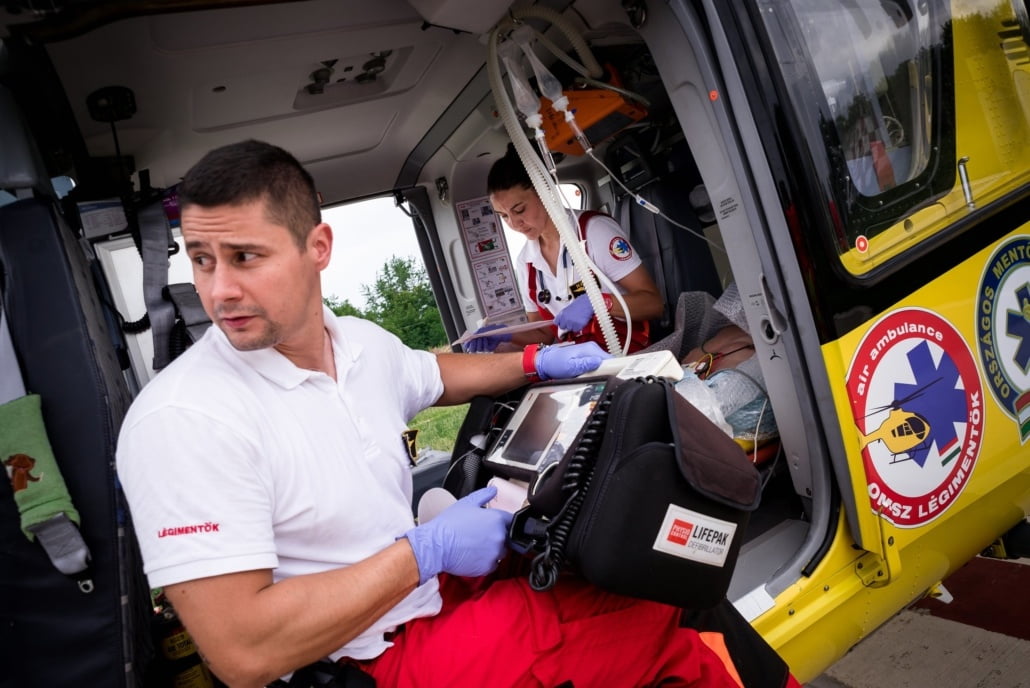 mentohelikopter11 L'ambulancier, le site de référence Auxiliaire ambulancier