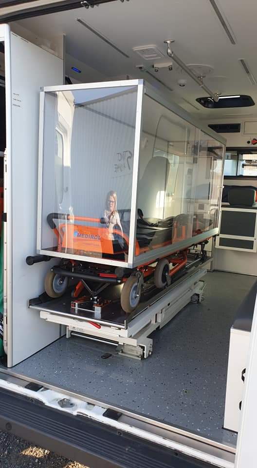 Covid 19 et caisson de protection pour brancard de l'ambulance 4 Covid 19 et caisson de protection pour brancard de l'ambulance caisson-protection-ambulance-covid19-alliance-ambulances-42-ambulancier-le-site