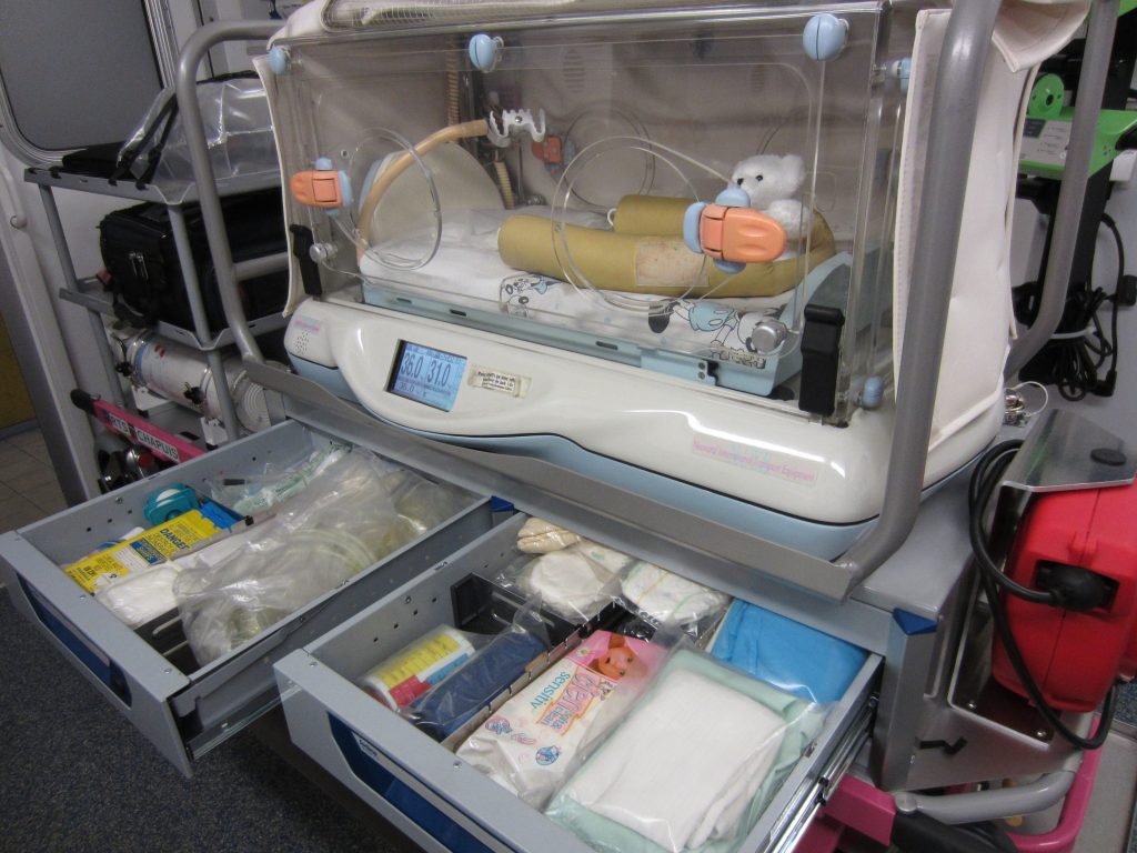couveuse pédiatrique - l'ambulancier face au transport pédiatrique - ambulancier le site