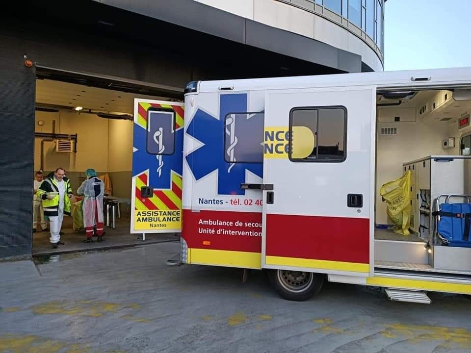 assistance-ambulance-noria-covid-19-tgc-medicalisé-ambulancier-le-site-